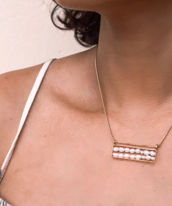 Pearl Bar Pendant - Image 2