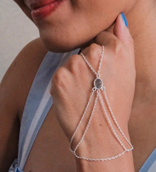 Suki Handchain - Image 2